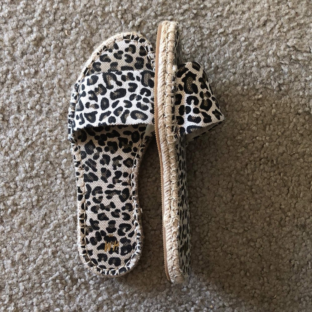 Leopard Sandals - Picture 2 of 4